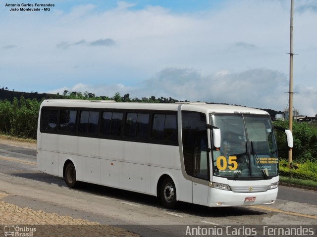 Ônibus Particulares 2307 na cidade de João Monlevade, Minas Gerais, Brasil, por Antonio Carlos Fernandes. Número da foto: #5231708.