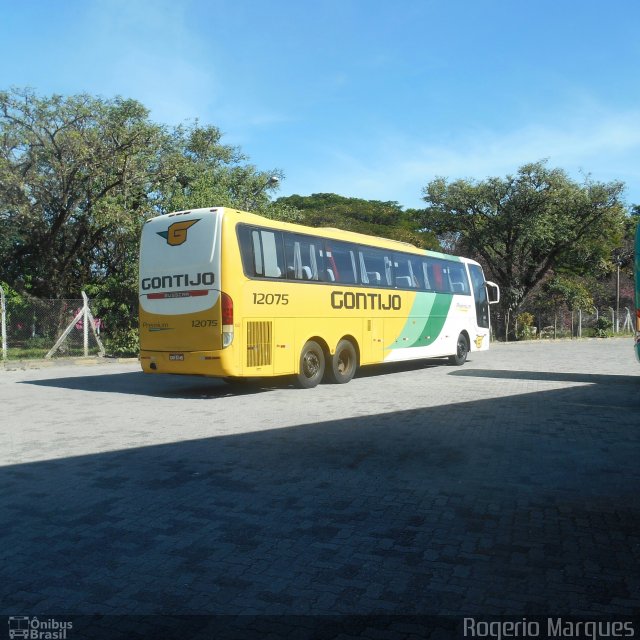 Empresa Gontijo de Transportes 12075 na cidade de São José dos Campos, São Paulo, Brasil, por Rogerio Marques. ID da foto: 5237109.