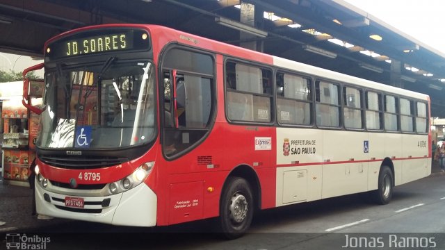 Express Transportes Urbanos Ltda 4 8795 na cidade de São Paulo, São Paulo, Brasil, por Jonas Ramos. ID da foto: 5236177.