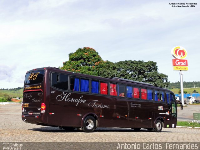 Honofre Turismo 087 na cidade de João Monlevade, Minas Gerais, Brasil, por Antonio Carlos Fernandes. Número da foto: #5239054.