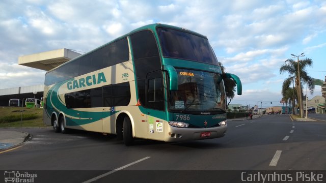 Viação Garcia 7986 na cidade de Ponta Grossa, Paraná, Brasil, por Carlynhos Piske. ID da foto: 5238914.