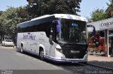Platinum Express Coaches YR16BLV na cidade de , por Donald Hudson. Número da foto: #:id.