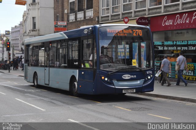 Metrobus 6770 na cidade de , por Donald Hudson. ID da foto: 5174377.