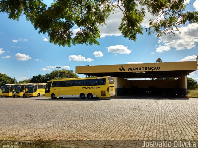 Viação Itapemirim 9017 na cidade de Vitória da Conquista, Bahia, Brasil, por Josivaldo Oliveira. ID da foto: 5175785.