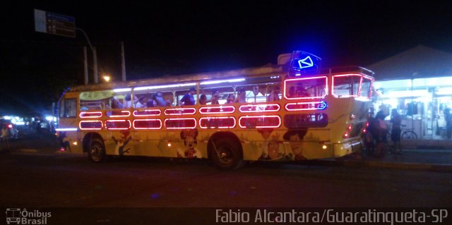 Ônibus Particulares 4038 na cidade de Ubatuba, São Paulo, Brasil, por Fabio Alcantara. Número da foto: #5182259.