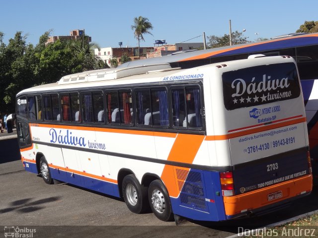 Dádiva Turismo 2703 na cidade de Trindade, Goiás, Brasil, por Douglas Andrez. Número da foto: #5264685.