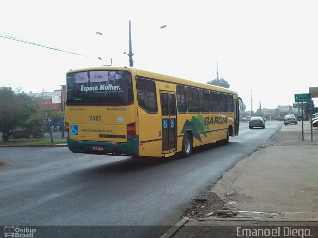 Viação Garcia 7487 na cidade de Apucarana, Paraná, Brasil, por Emanoel Diego.. ID da foto: 5271405.