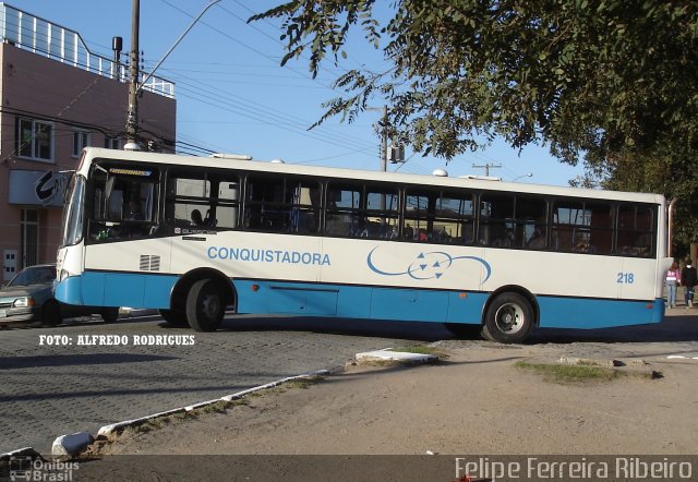Viação Nossa Senhora Conquistadora 218 na cidade de Pelotas, Rio Grande do Sul, Brasil, por Felipe Ferreira Ribeiro. Número da foto: #5272565.