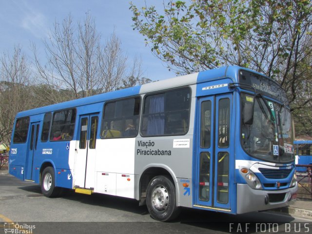Viação Piracicabana São Roque 7225 na cidade de São Roque, São Paulo, Brasil, por Flavio Alberto Fernandes. Número da foto: #5280406.