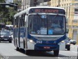 Transportadora Globo 252 na cidade de Recife, Pernambuco, Brasil, por Mauricio Cabral. Número da foto: #:id.