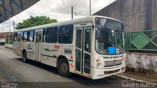 Empresa São Francisco 7037 na cidade de Maceió, Alagoas, Brasil, por Matheus  Nascimento. Número da foto: #5283123.