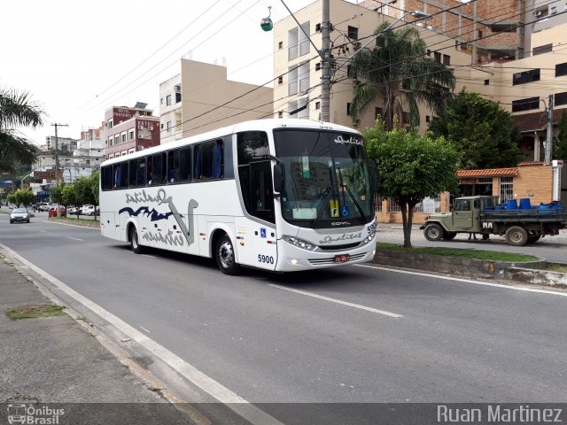 Qualität Vertrauen Transportes 5900 na cidade de Aparecida, São Paulo, Brasil, por Ruan Martinez. Número da foto: #5283112.
