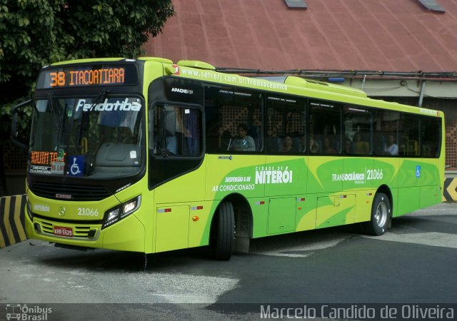 Viação Pendotiba 2.1.066 na cidade de Niterói, Rio de Janeiro, Brasil, por Marcelo Candido de Oliveira. Número da foto: #5244247.