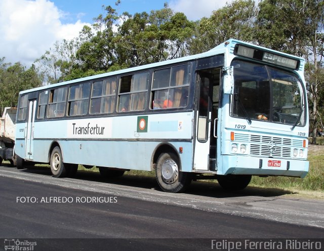 Ônibus Particulares 1019 na cidade de Pelotas, Rio Grande do Sul, Brasil, por Felipe Ferreira Ribeiro. ID da foto: 5243652.