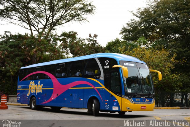 Rápido Expresso Fênix Viação 30525 na cidade de São Paulo, São Paulo, Brasil, por Michael  Alberto Vieira. Número da foto: #5290211.