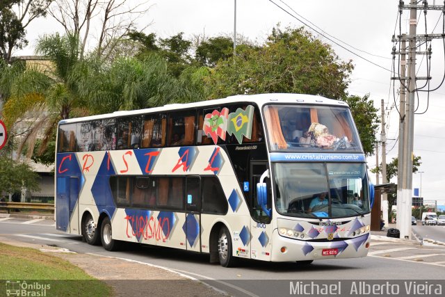 Cristal Turismo e Transporte 800 na cidade de São Paulo, São Paulo, Brasil, por Michael  Alberto Vieira. Número da foto: #5290633.