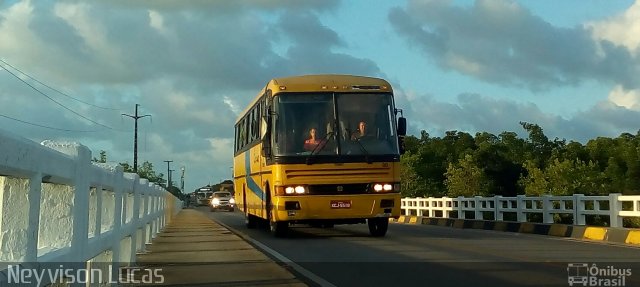 Ônibus Particulares 5518 na cidade de Salinópolis, Pará, Brasil, por Neyvison Lucas. ID da foto: 5300863.