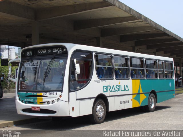 Auto Ônibus Brasília RJ 139.014 na cidade de Niterói, Rio de Janeiro, Brasil, por Rafael Fernandes de Avellar. ID da foto: 5301549.