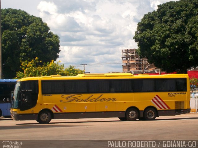 Viação Itapemirim 45203 na cidade de Goiânia, Goiás, Brasil, por Paulo Roberto de Morais Amorim. Número da foto: #5309051.