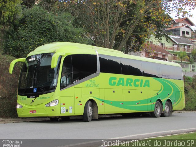 Viação Garcia 7859 na cidade de Campos do Jordão, São Paulo, Brasil, por Jonathan Silva. ID da foto: 5308526.