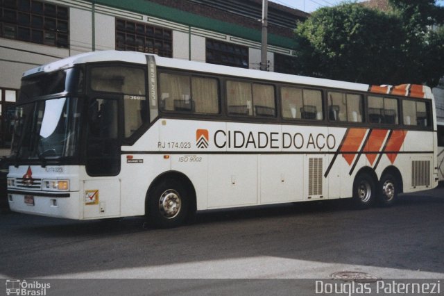 Viação Cidade do Aço RJ.174.023 na cidade de Rio de Janeiro, Rio de Janeiro, Brasil, por Douglas Paternezi. Número da foto: #5312653.