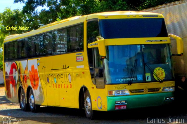 Gasparetto Turismo 2003 na cidade de Brasília, Distrito Federal, Brasil, por Carlos Júnior. Número da foto: #5252775.