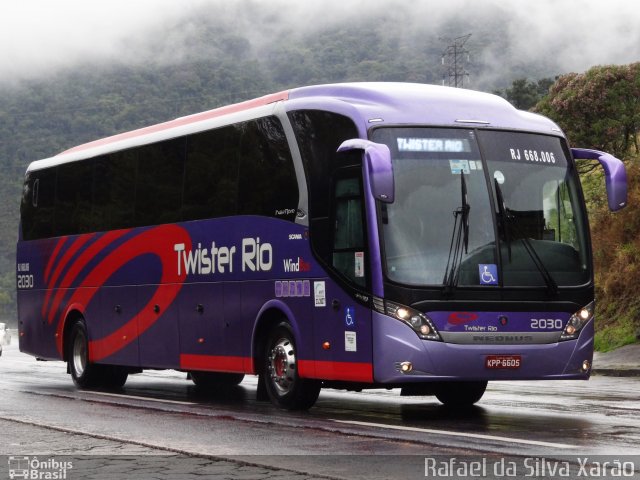 Twister Rio Transporte e Turismo 2030 na cidade de Petrópolis, Rio de Janeiro, Brasil, por Rafael da Silva Xarão. ID da foto: 5255710.