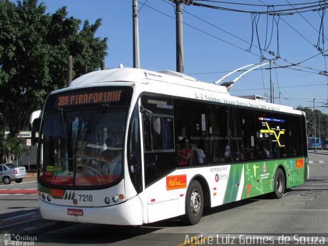 Metra - Sistema Metropolitano de Transporte 7218 na cidade de São Paulo, São Paulo, Brasil, por André Luiz Gomes de Souza. ID da foto: 5317198.