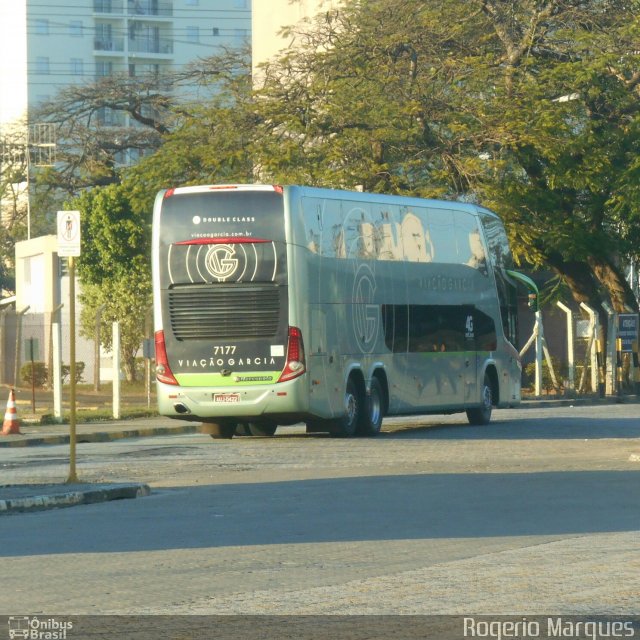 Viação Garcia 7177 na cidade de São José dos Campos, São Paulo, Brasil, por Rogerio Marques. Número da foto: #5314727.