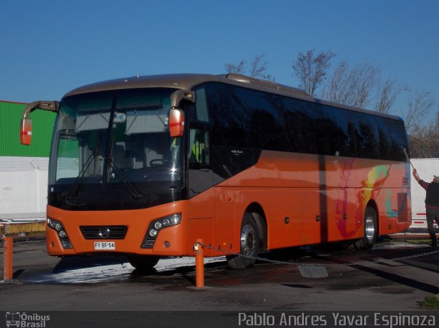 Ônibus Particulares Colegio San Jose de La Montaña na cidade de , por Pablo Andres Yavar Espinoza. ID da foto: 5337828.