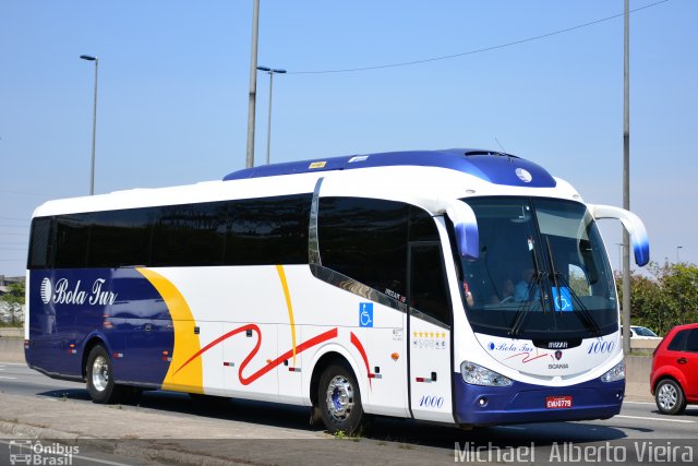 Bola Tur Transportes e Turismo 1000 na cidade de São Paulo, São Paulo, Brasil, por Michael  Alberto Vieira. ID da foto: 5340229.