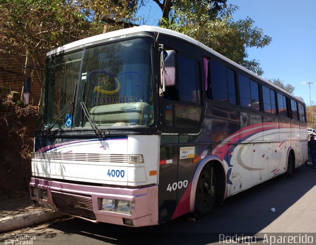 Ônibus Particulares 4000 na cidade de Congonhas, Minas Gerais, Brasil, por Rodrigo  Aparecido. Número da foto: #5344056.