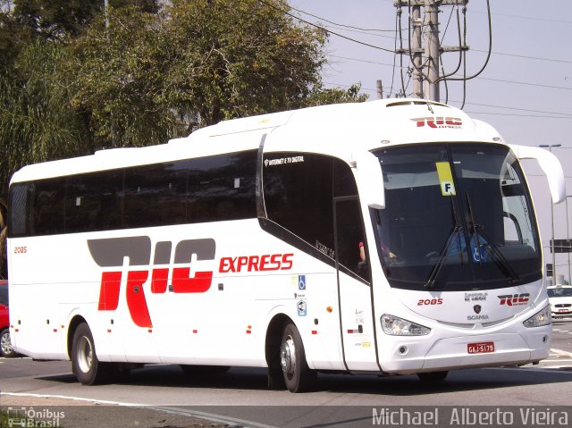 Ric Express 2085 na cidade de São Paulo, São Paulo, Brasil, por Michael  Alberto Vieira. ID da foto: 5343201.