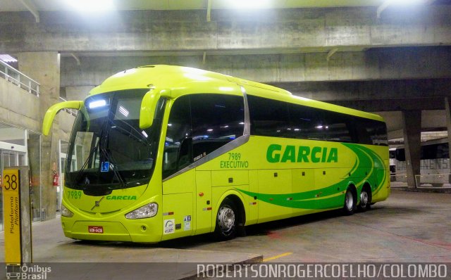 Viação Garcia 7989 na cidade de Curitiba, Paraná, Brasil, por Roger Coelho. Número da foto: #5345572.