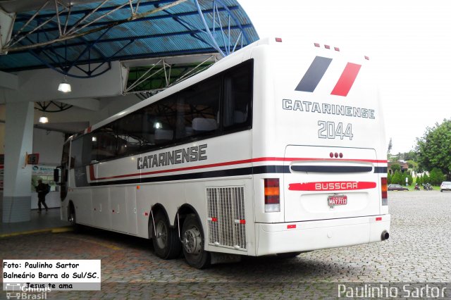Auto Viação Catarinense 2044 na cidade de Joinville, Santa Catarina, Brasil, por Paulinho Sartor. Número da foto: #5351474.