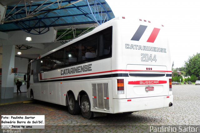 Auto Viação Catarinense 2044 na cidade de Joinville, Santa Catarina, Brasil, por Paulinho Sartor. ID da foto: 5351474.