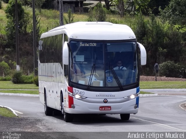 Auto Viação Catarinense 3240 na cidade de Lages, Santa Catarina, Brasil, por André Felipe Mudrei. ID da foto: 5354815.