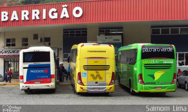 Viação Itapemirim 60811 na cidade de Manhuaçu, Minas Gerais, Brasil, por Saimom  Lima. ID da foto: 5318975.