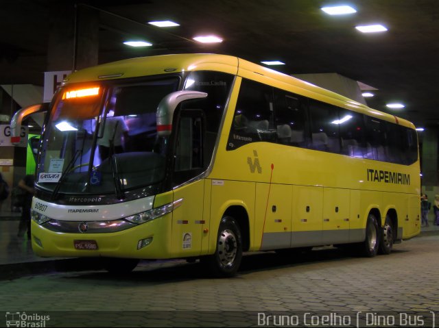 Viação Itapemirim 60807 na cidade de Belo Horizonte, Minas Gerais, Brasil, por Bruno Coelho. ID da foto: 5319380.