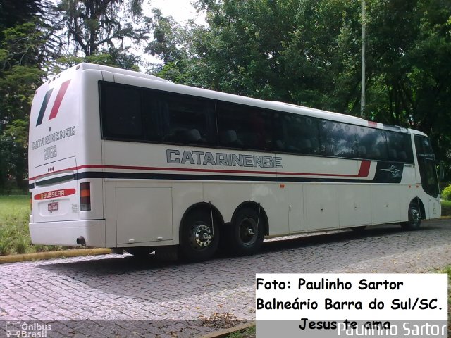 Auto Viação Catarinense 2068 na cidade de Joinville, Santa Catarina, Brasil, por Paulinho Sartor. Número da foto: #5361318.