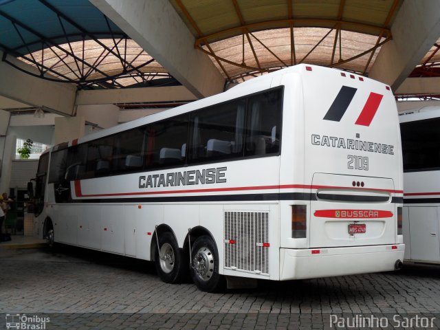 Auto Viação Catarinense 2109 na cidade de Joinville, Santa Catarina, Brasil, por Paulinho Sartor. ID da foto: 5363592.