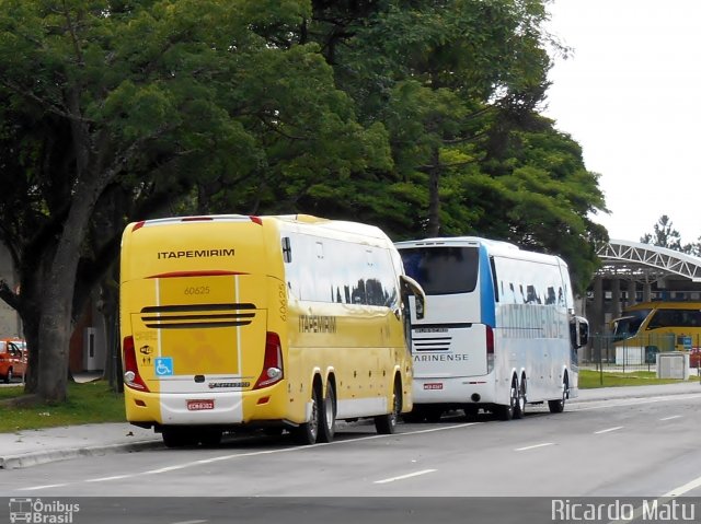 Viação Itapemirim 60625 na cidade de Curitiba, Paraná, Brasil, por Ricardo Matu. ID da foto: 5365057.