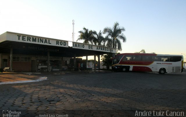 Terminais Rodoviários e Urbanos TERMINAL RODOVIáRIO DE APARECIDA DE GOIâNIA na cidade de Aparecida de Goiânia, Goiás, Brasil, por André Luiz Canon. Número da foto: #5366029.