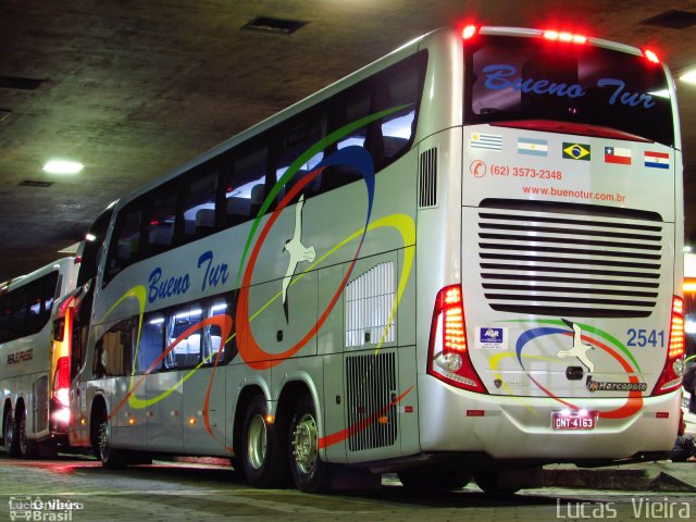 Bueno Tur 2541 na cidade de Belo Horizonte, Minas Gerais, Brasil, por Lucas Vieira. Número da foto: #5366607.