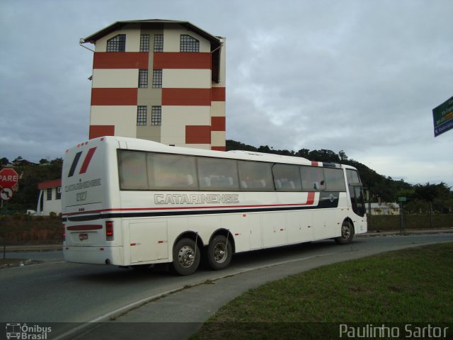 Auto Viação Catarinense 2127 na cidade de Blumenau, Santa Catarina, Brasil, por Paulinho Sartor. ID da foto: 5367139.