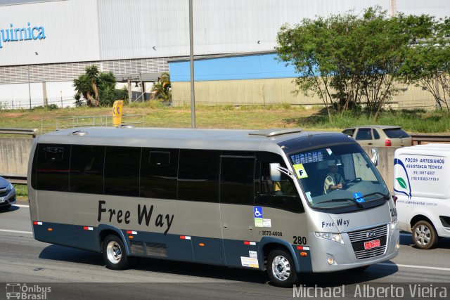 Transporte Escolar Free Way 280 na cidade de Barueri, São Paulo, Brasil, por Michael  Alberto Vieira. ID da foto: 5367742.