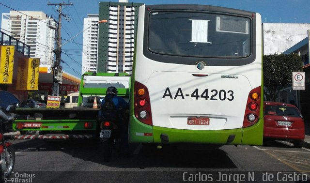 Transportadora Arsenal AA-44203 na cidade de Belém, Pará, Brasil, por Carlos Jorge N.  de Castro. Número da foto: #5369987.