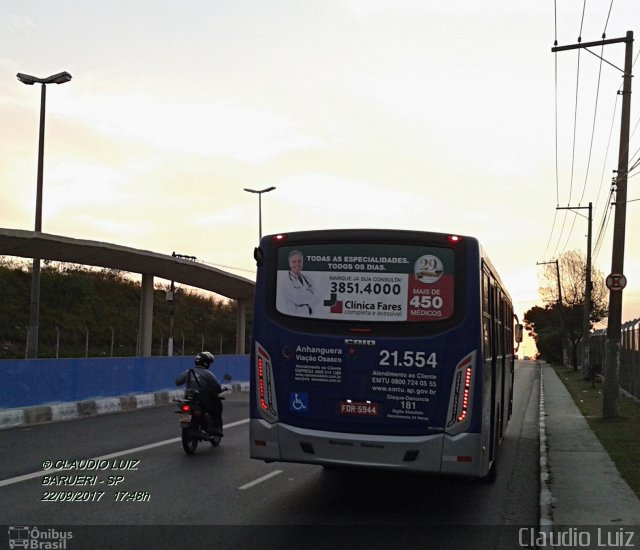 Viação Osasco 21.554 na cidade de Barueri, São Paulo, Brasil, por Claudio Luiz. Número da foto: #5371011.