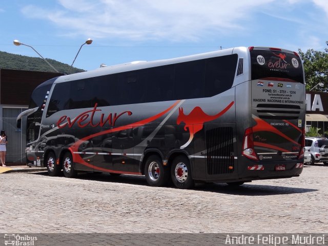 Evetur Turismo 9014 na cidade de Paulo Lopes, Santa Catarina, Brasil, por André Felipe Mudrei. Número da foto: #5372391.