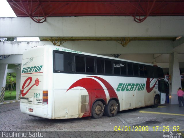 Eucatur - Empresa União Cascavel de Transportes e Turismo 3317 na cidade de Joinville, Santa Catarina, Brasil, por Paulinho Sartor. ID da foto: 5377287.